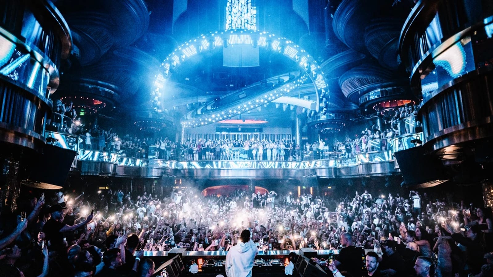 OMNIA