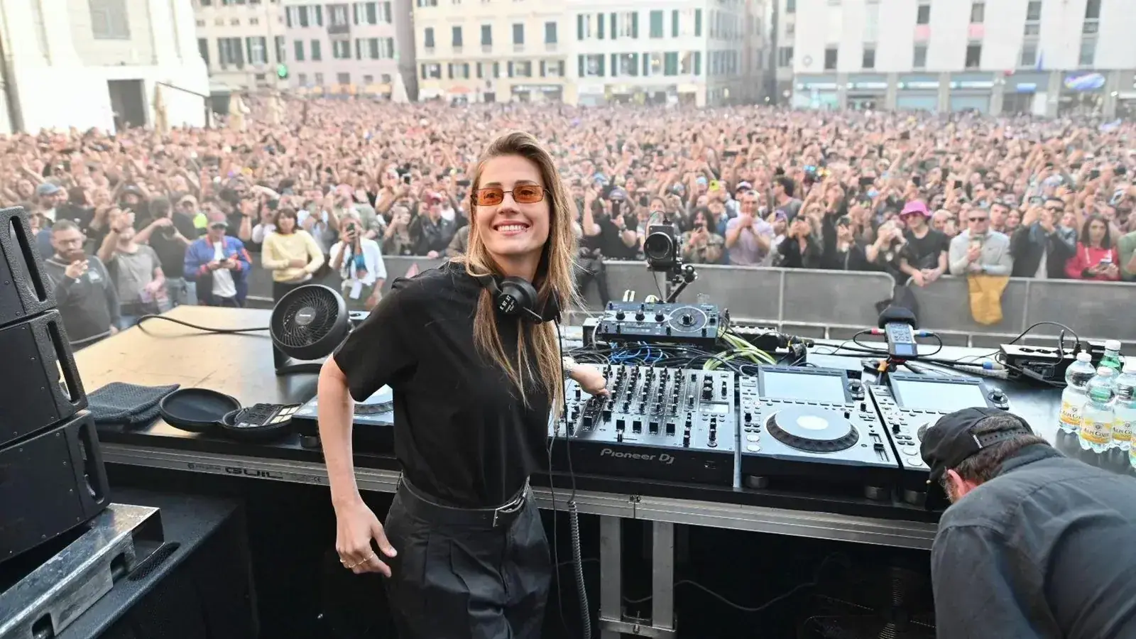 Charlotte de Witte convirtió una plaza de Génova en una rave para 20.000